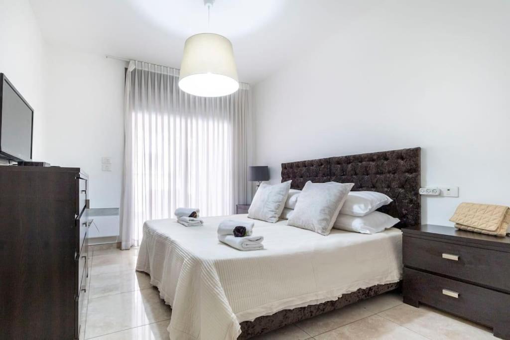Luxury 3 Bedroom Apt, Harav Kook7 Jerusalén Exterior foto